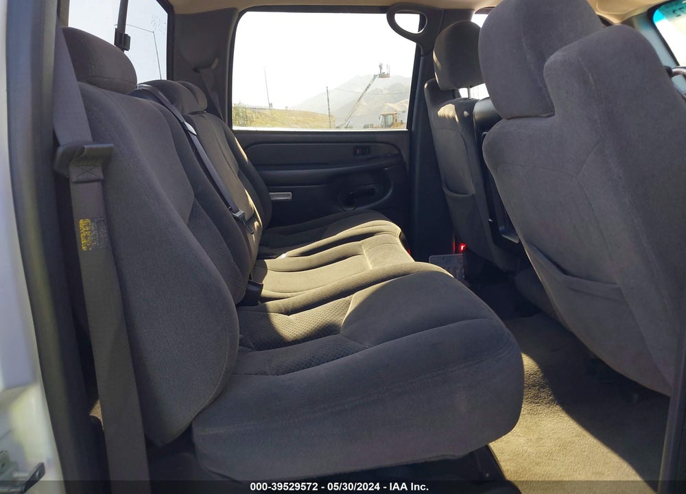 2005 CHEVROLET SILVERADO 2500HD LS VIN: 1GCHK23295F913821
