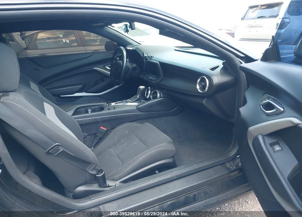 2019 CHEVROLET CAMARO 1LT VIN: 1G1FB1RS1K0144408