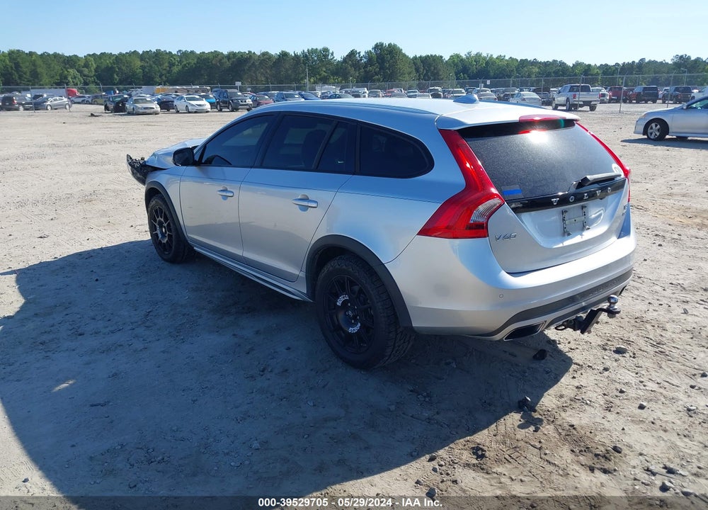2015 VOLVO V60 CROSS COUNTRY T5 VIN: YV4612HKXF1000516