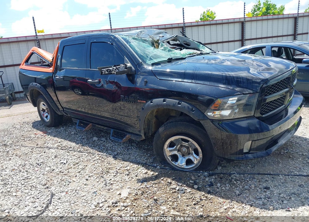 2016 RAM 1500 EXPRESS VIN: 3C6RR7KT0GG115529
