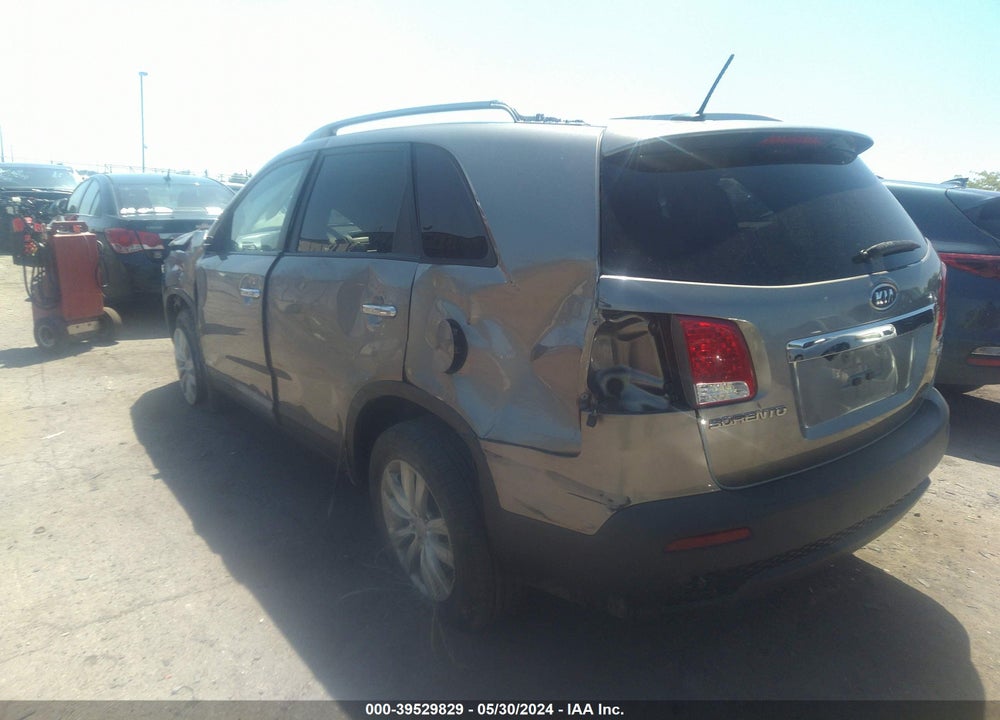 2011 KIA SORENTO EX V6 VIN: 5XYKUDA27BG150818