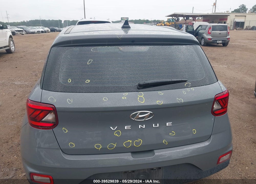 2022 HYUNDAI VENUE SE VIN: KMHRB8A31NU208151