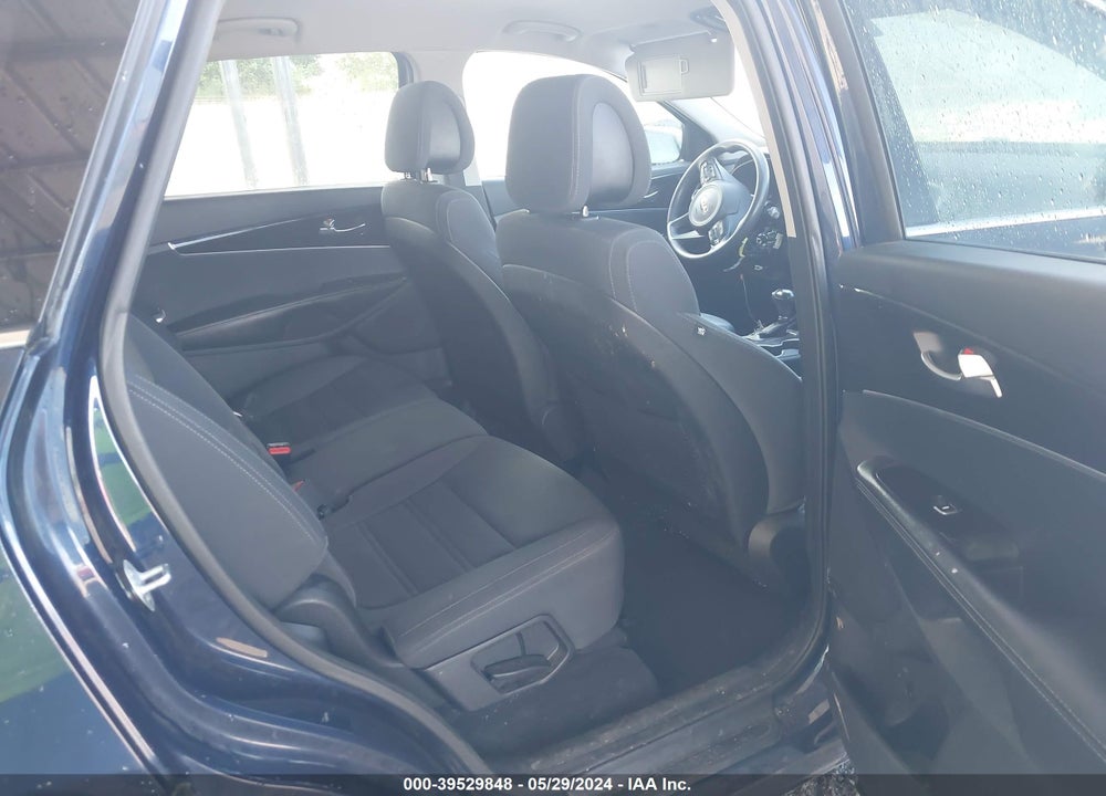 2016 KIA SORENTO 2.4L LX VIN: 5XYPG4A31GG098602