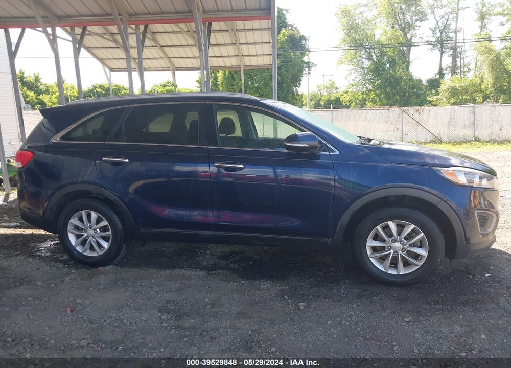 2016 KIA SORENTO 2.4L LX VIN: 5XYPG4A31GG098602