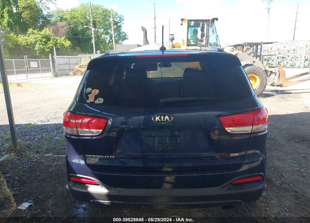 2016 KIA SORENTO 2.4L LX VIN: 5XYPG4A31GG098602