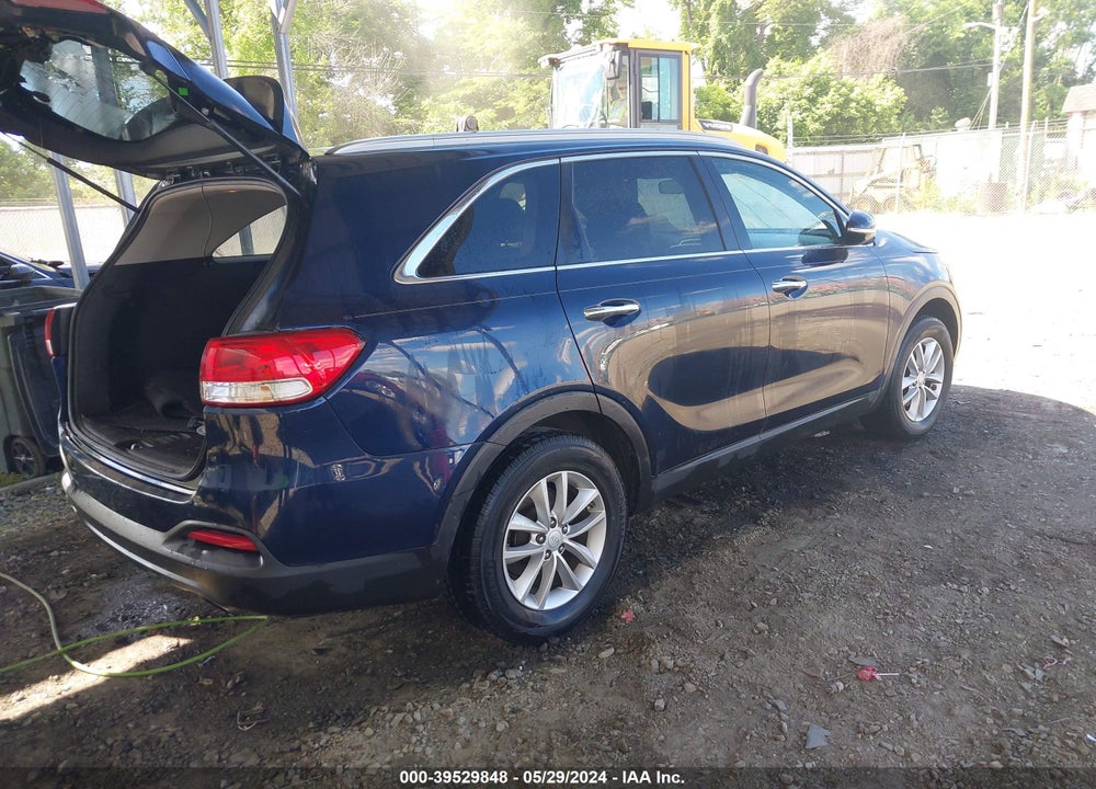 2016 KIA SORENTO 2.4L LX VIN: 5XYPG4A31GG098602