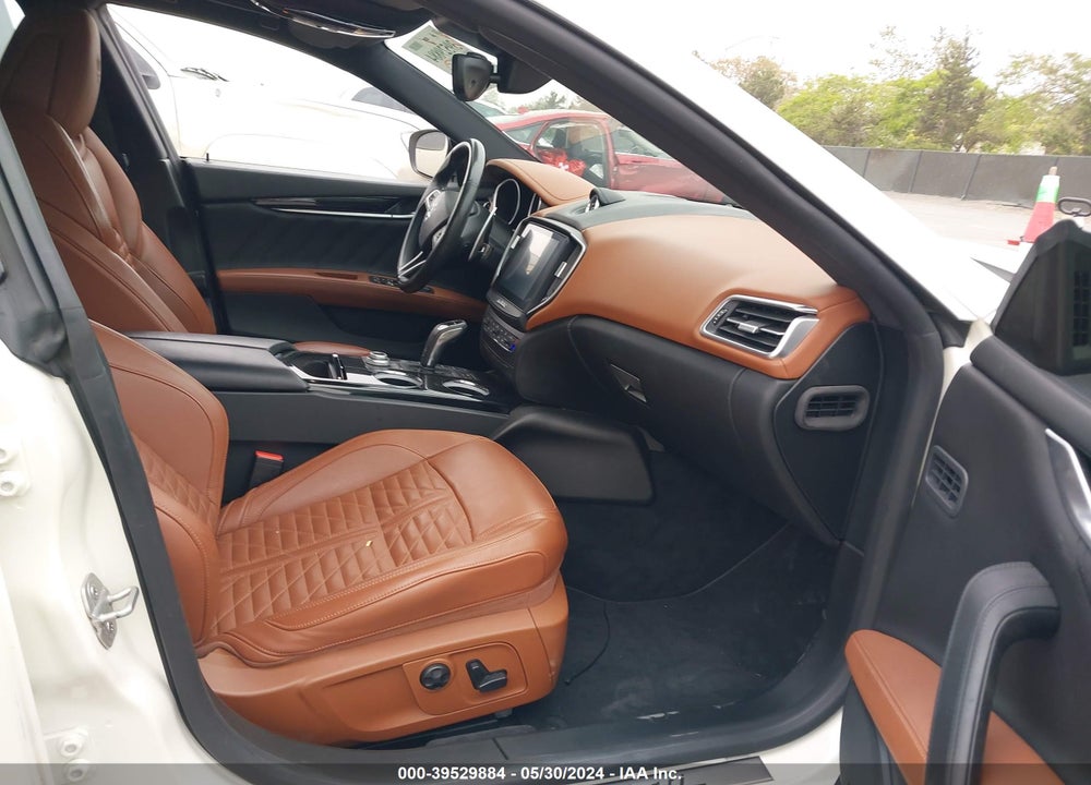 2019 MASERATI GHIBLI S Q4 GRANSPORT VIN: ZAM57YTSXK1315118