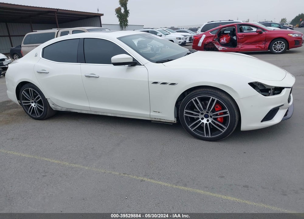 2019 MASERATI GHIBLI S Q4 GRANSPORT VIN: ZAM57YTSXK1315118