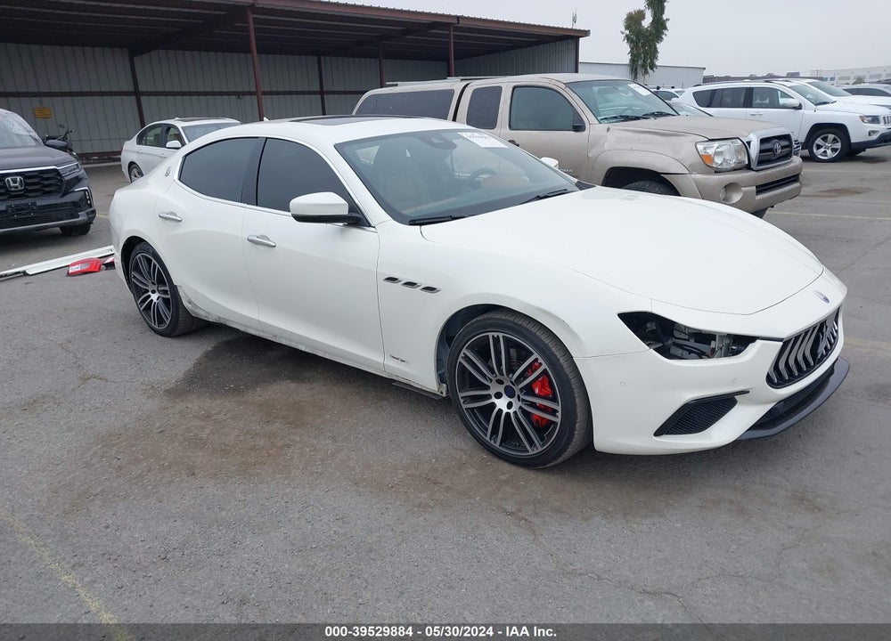 2019 MASERATI GHIBLI S Q4 GRANSPORT VIN: ZAM57YTSXK1315118