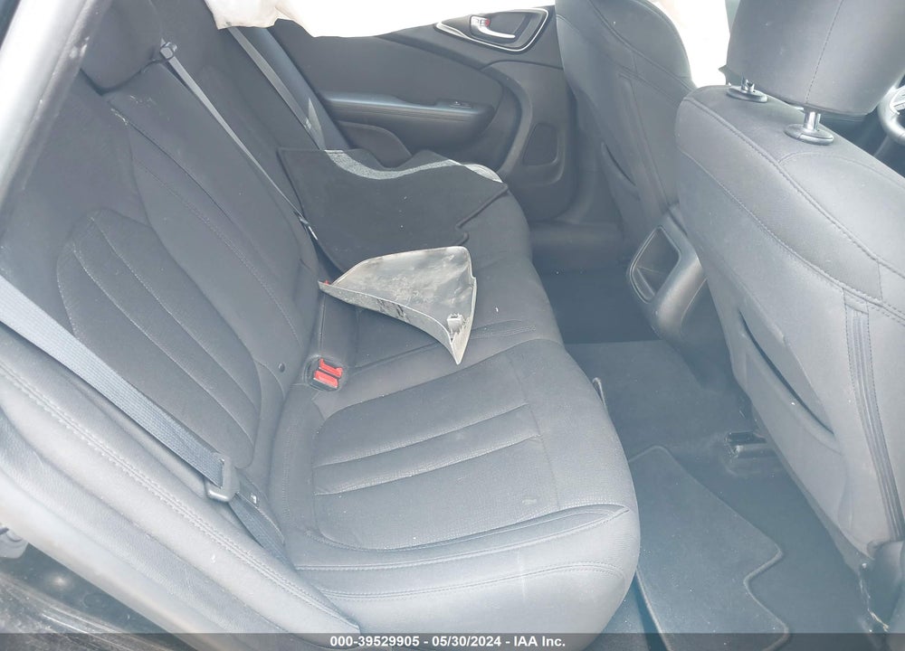 2016 CHRYSLER 200 LIMITED VIN: 1C3CCCAB4GN103851