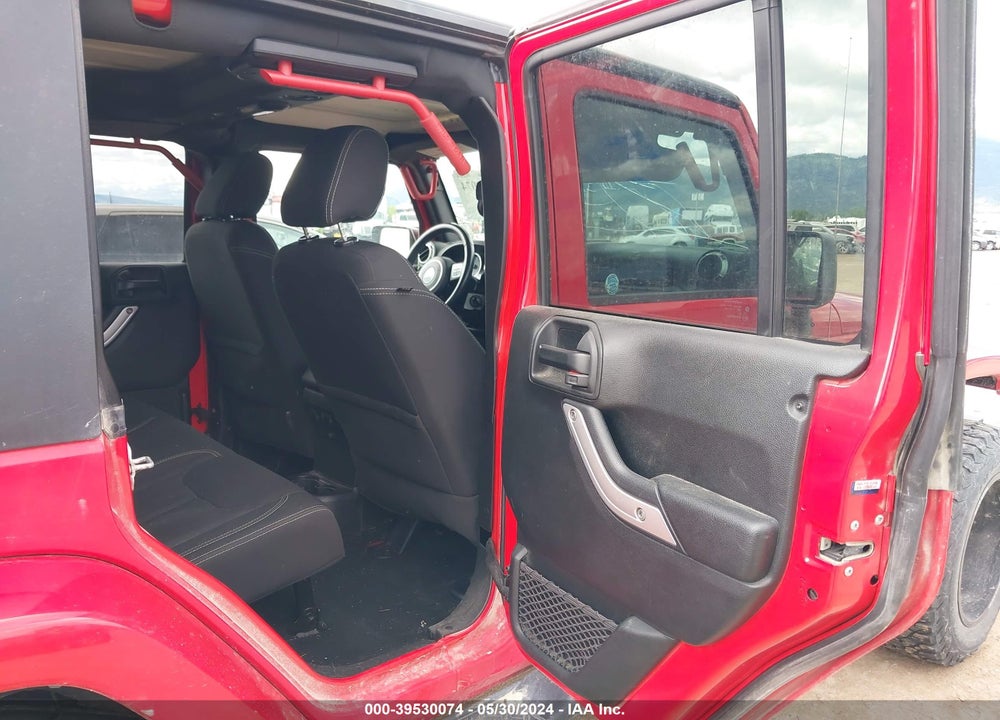 2018 JEEP WRANGLER JK UNLIMITED SAHARA VIN: 1C4HJWEG3JL893970