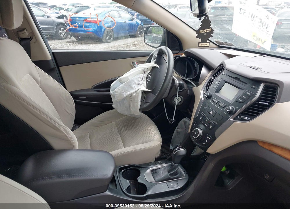2016 HYUNDAI SANTA FE SE VIN: KM8SMDHF2GU134021