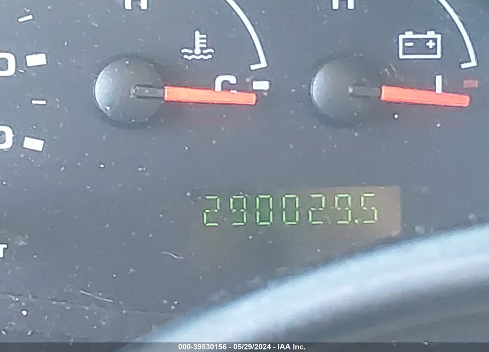 2008 FORD E-350 SUPER DUTY XL/XLT VIN: 1FBNE31L28DA99477