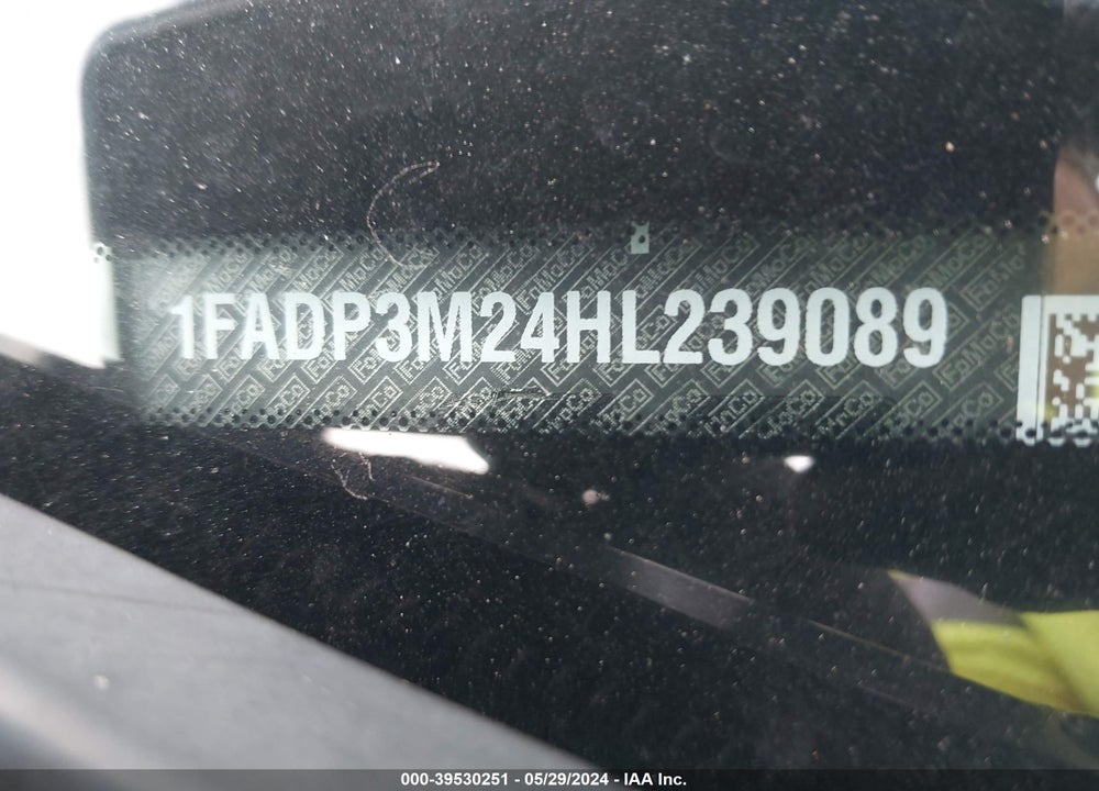 2017 FORD FOCUS SEL VIN: 1FADP3M24HL239089
