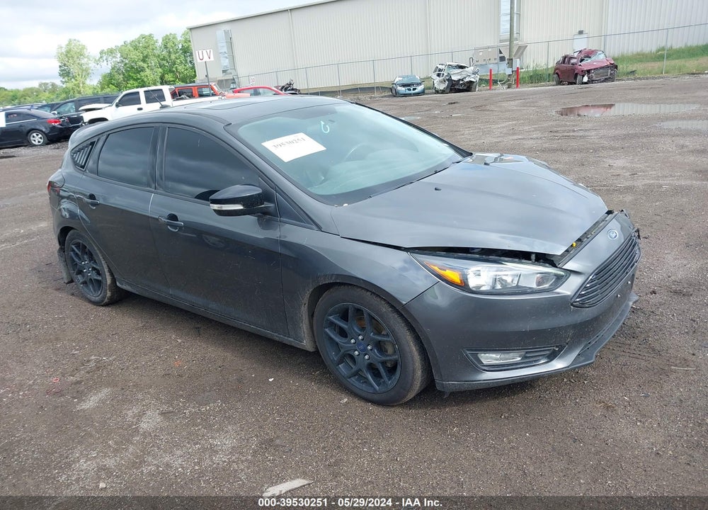 2017 FORD FOCUS SEL VIN: 1FADP3M24HL239089