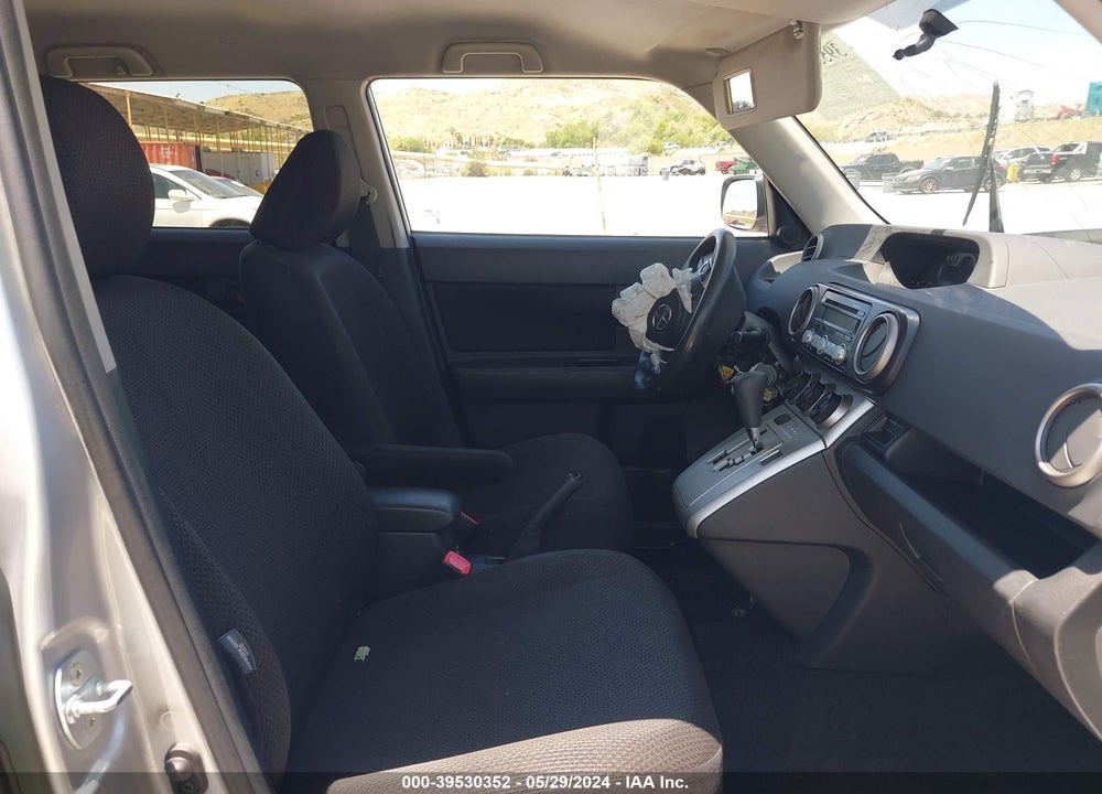 2009 SCION XB VIN: JTLKE50E891092277