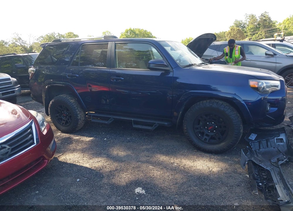 2021 TOYOTA 4RUNNER SR5 VIN: JTEEU5JR2M5246783