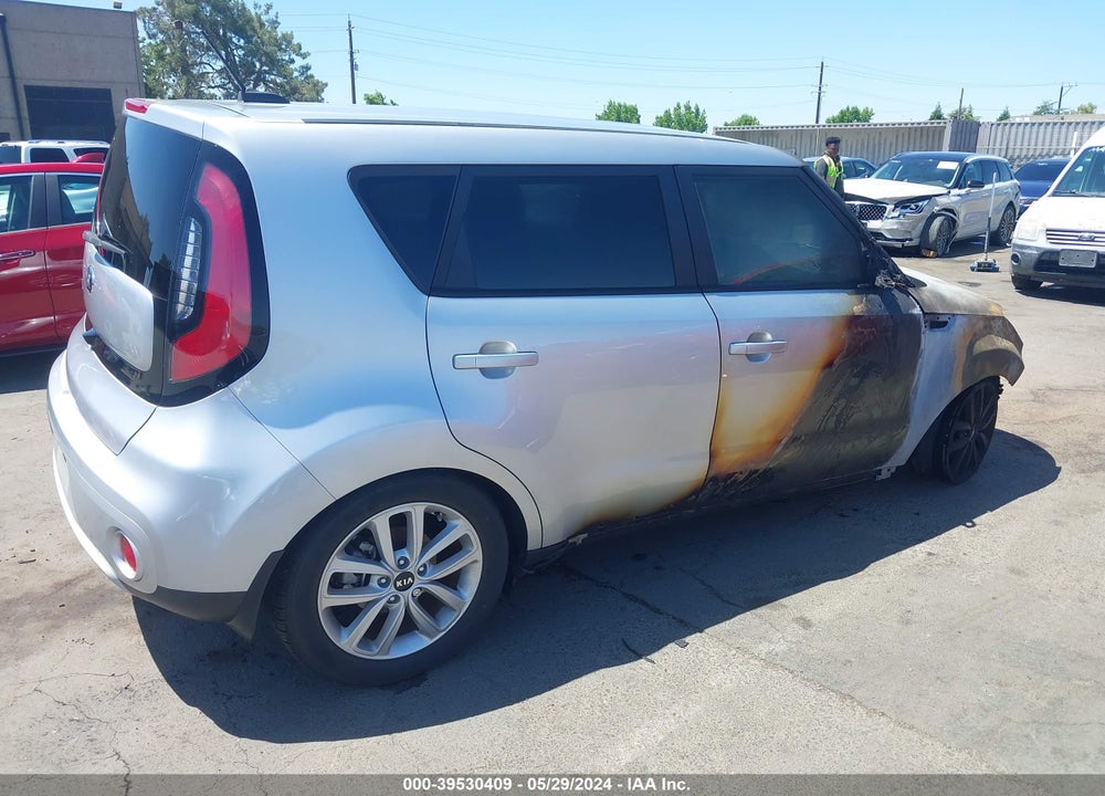 2019 KIA SOUL VIN: KNDJP3A52K7676228