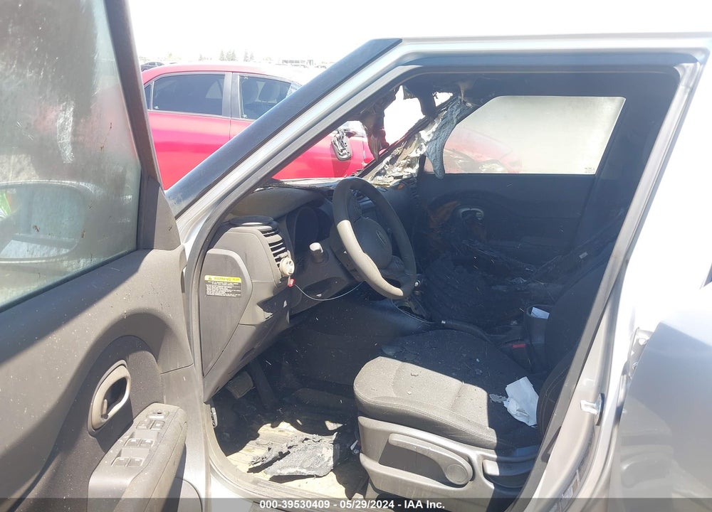 2019 KIA SOUL VIN: KNDJP3A52K7676228
