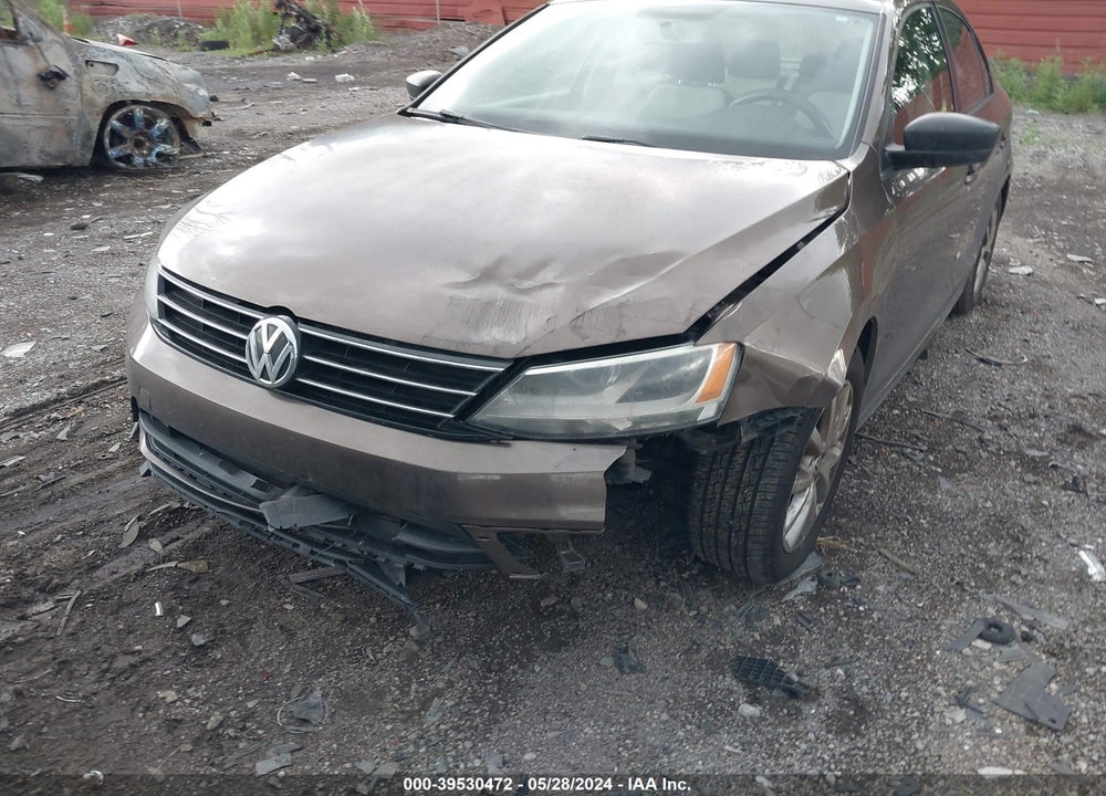 2015 VOLKSWAGEN JETTA 2.0L TDI S VIN: 3VWLA7AJ8FM325184