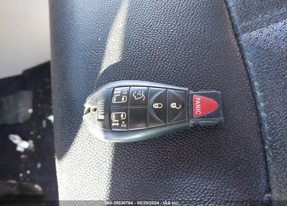 2012 CHRYSLER TOWN & COUNTRY TOURING VIN: 2C4RC1BG6CR338382