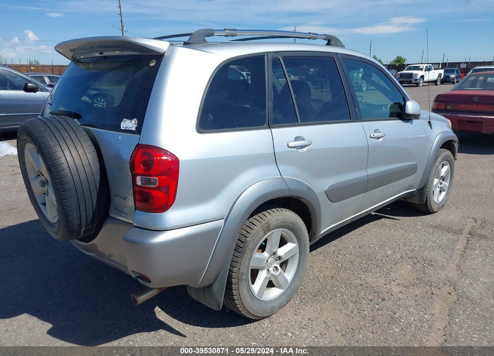 2005 TOYOTA RAV4 VIN: JTEHD20V556036779