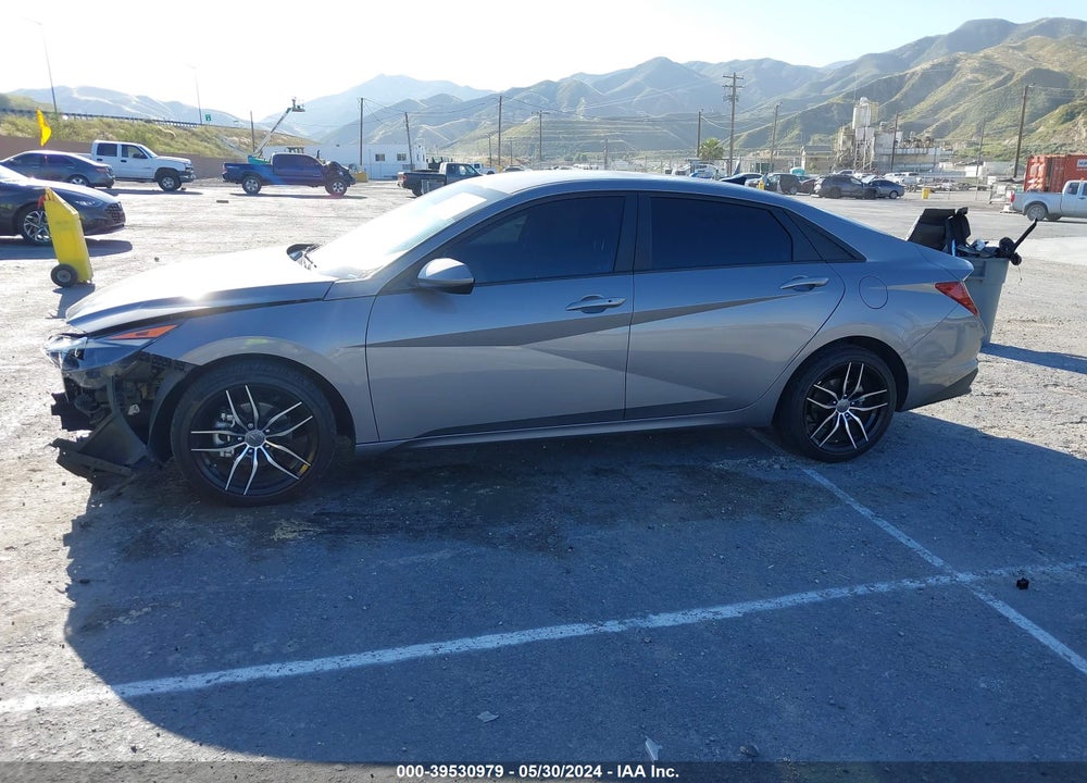 2021 HYUNDAI ELANTRA SEL VIN: KMHLM4AG0MU210015