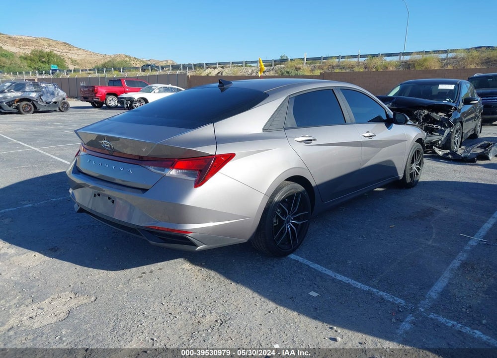 2021 HYUNDAI ELANTRA SEL VIN: KMHLM4AG0MU210015