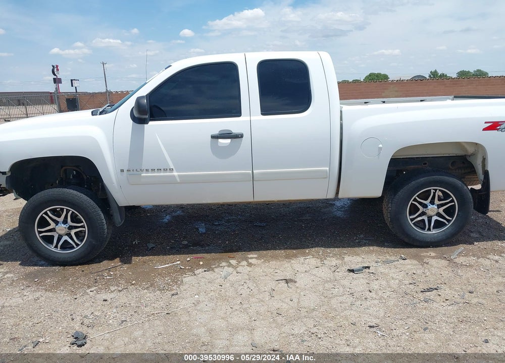 2008 CHEVROLET SILVERADO 1500 LT1 VIN: 1GCEK19J98Z241922