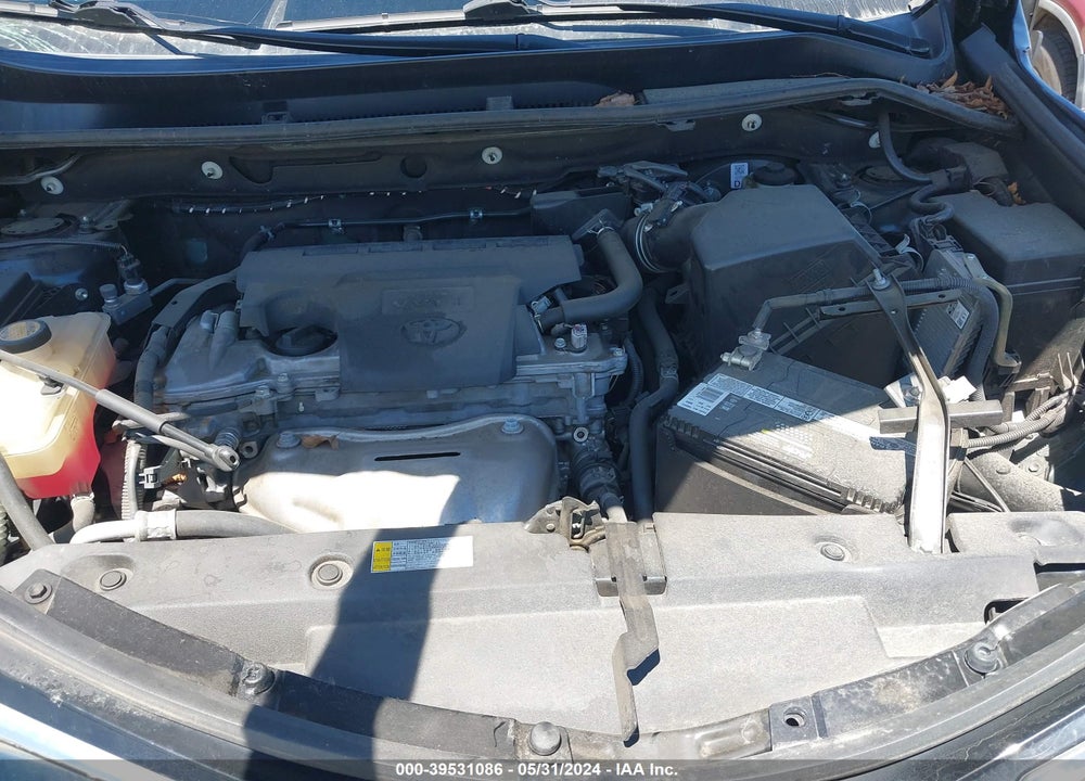 2018 TOYOTA RAV4 XLE VIN: 2T3WFREV5JW468482