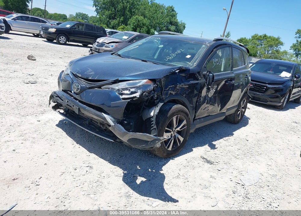 2018 TOYOTA RAV4 XLE VIN: 2T3WFREV5JW468482