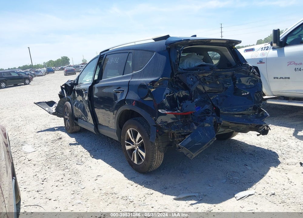 2018 TOYOTA RAV4 XLE VIN: 2T3WFREV5JW468482