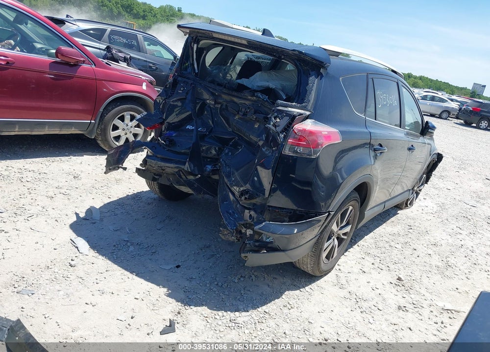 2018 TOYOTA RAV4 XLE VIN: 2T3WFREV5JW468482
