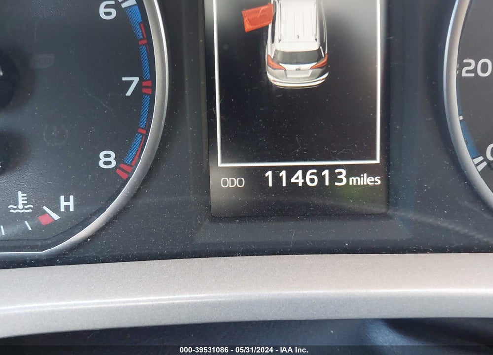 2018 TOYOTA RAV4 XLE VIN: 2T3WFREV5JW468482