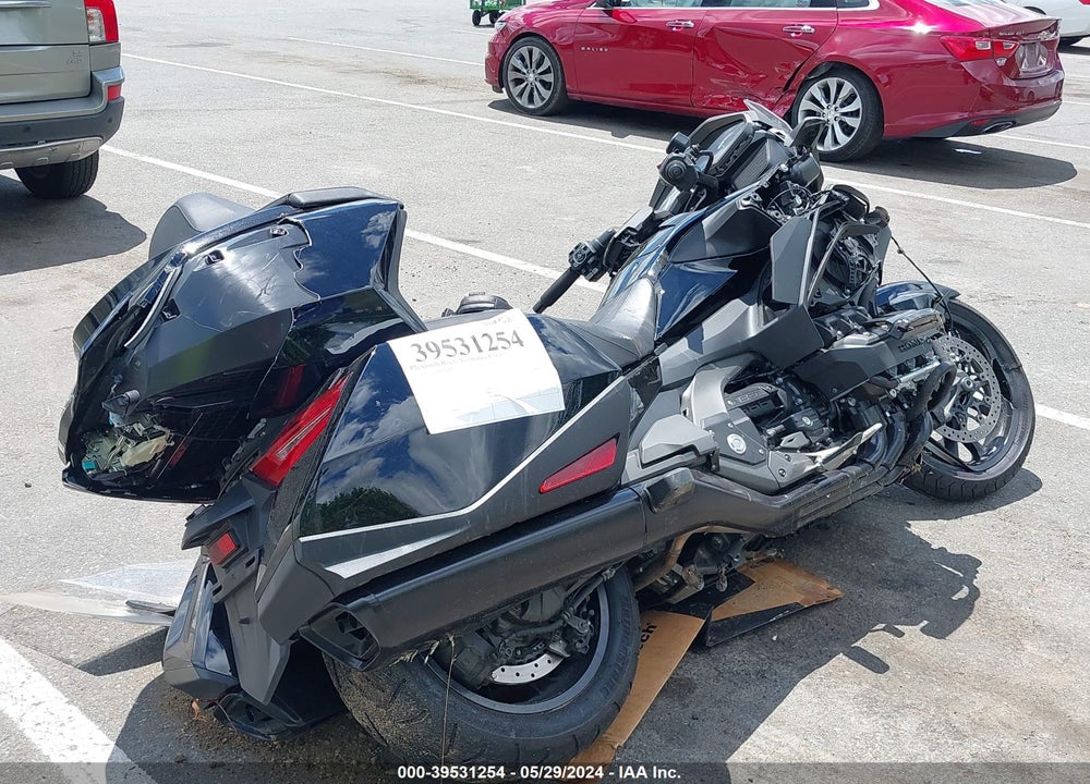 2019 HONDA GL1800 B VIN: JH2SC7947KK100089