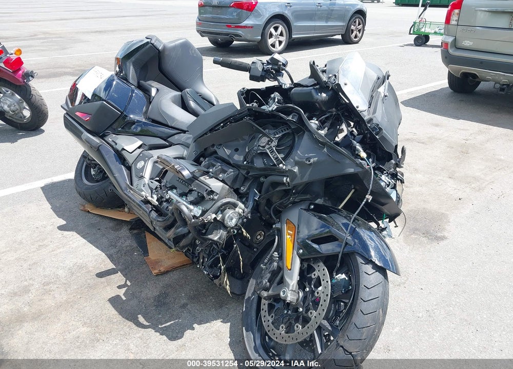 2019 HONDA GL1800 B VIN: JH2SC7947KK100089