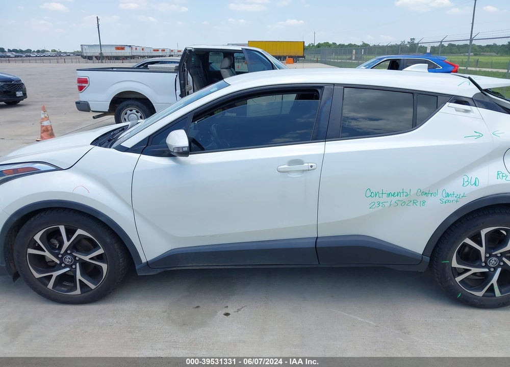 2019 TOYOTA C-HR XLE VIN: JTNKHMBXXK1028741