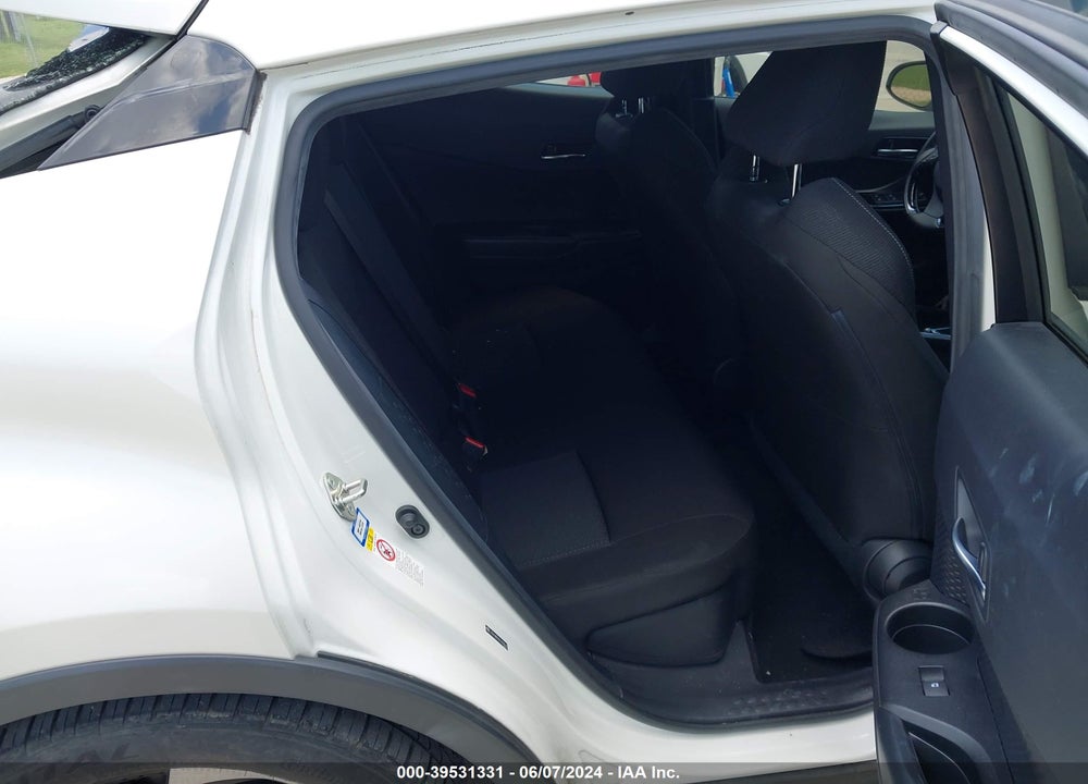 2019 TOYOTA C-HR XLE VIN: JTNKHMBXXK1028741
