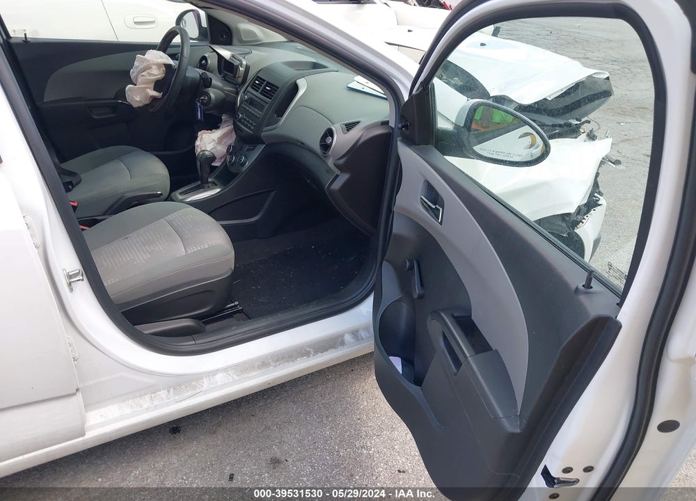 2014 CHEVROLET SONIC LS AUTO VIN: 1G1JA6SH0E4169970