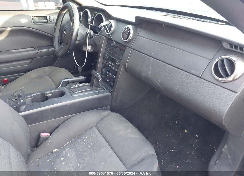 2005 FORD MUSTANG V6 DELUXE/V6 PREMIUM VIN: 1ZVFT80N555137437