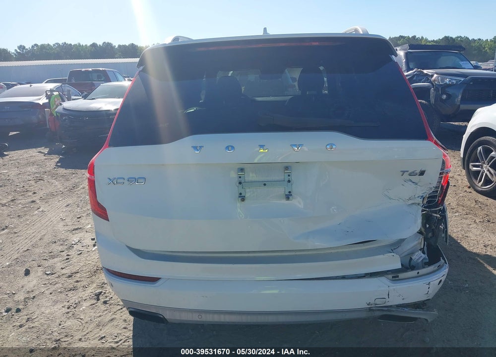 2016 VOLVO XC90 T6 MOMENTUM VIN: YV4A22PK7G1027103