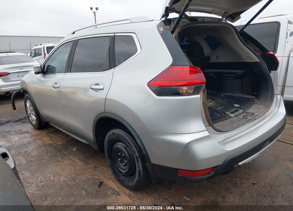 2017 NISSAN ROGUE SV VIN: KNMAT2MT8HP566700