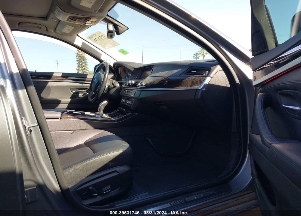 2016 BMW 528I VIN: WBA5A5C50GG353716