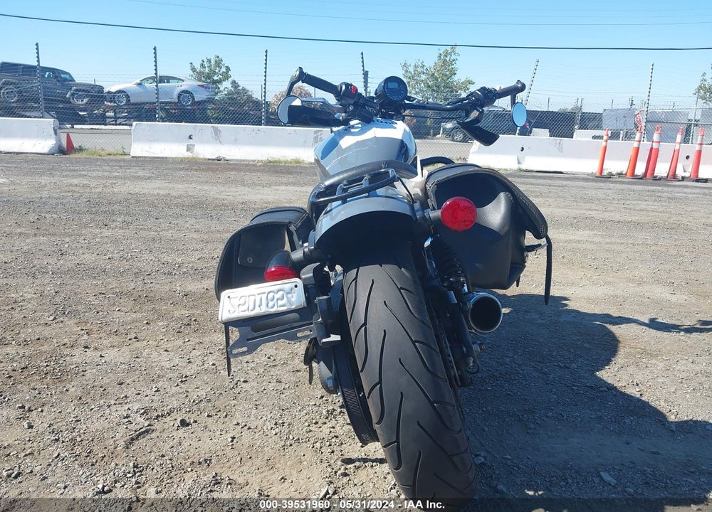 2021 INDIAN MOTORCYCLE CO. SCOUT BOBBER TWENTY ABS VIN: 56KMTG000M3165112