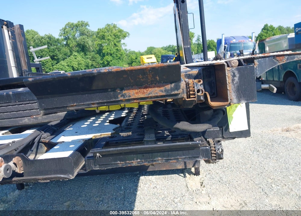 2017 COTTRELL INC TRAILER VIN: 5E0AX1745HG888701