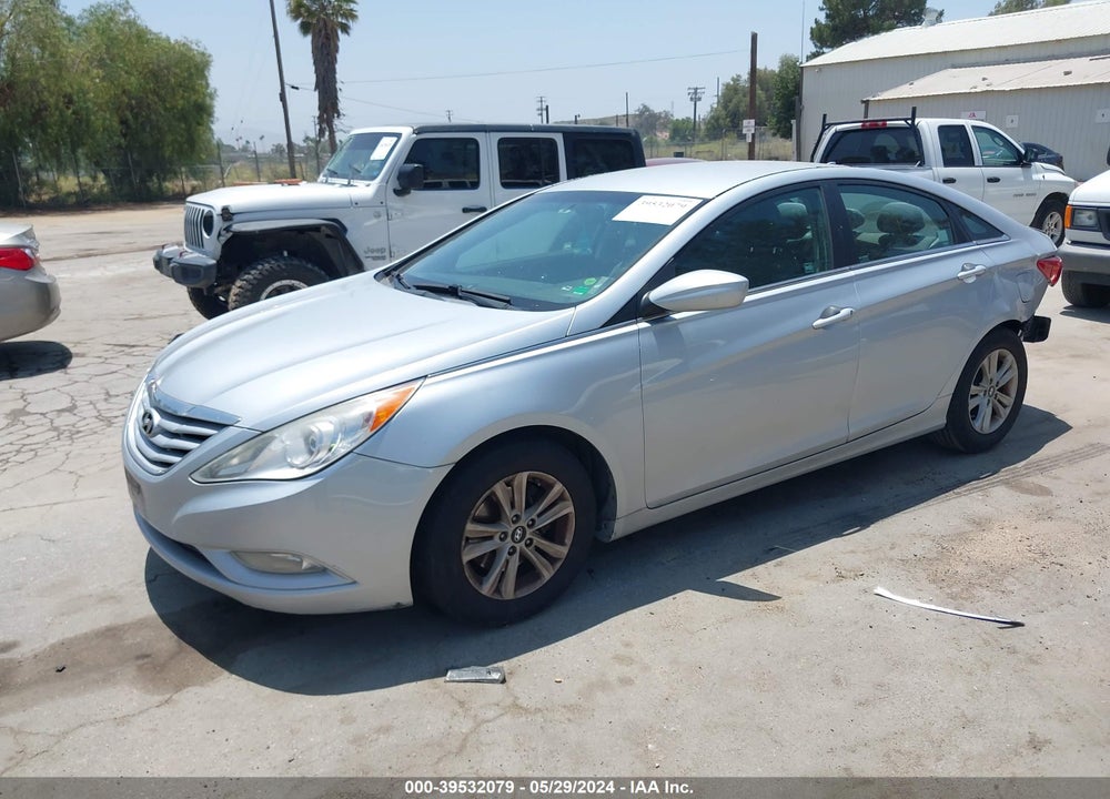 2013 HYUNDAI SONATA GLS VIN: 5NPEB4AC4DH622240