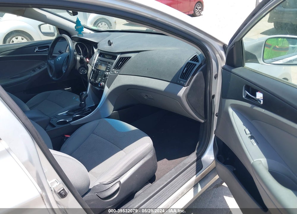 2013 HYUNDAI SONATA GLS VIN: 5NPEB4AC4DH622240