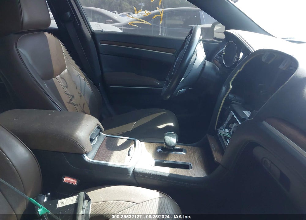 2014 CHRYSLER 300C VIN: 2C3CCADG1EH322882