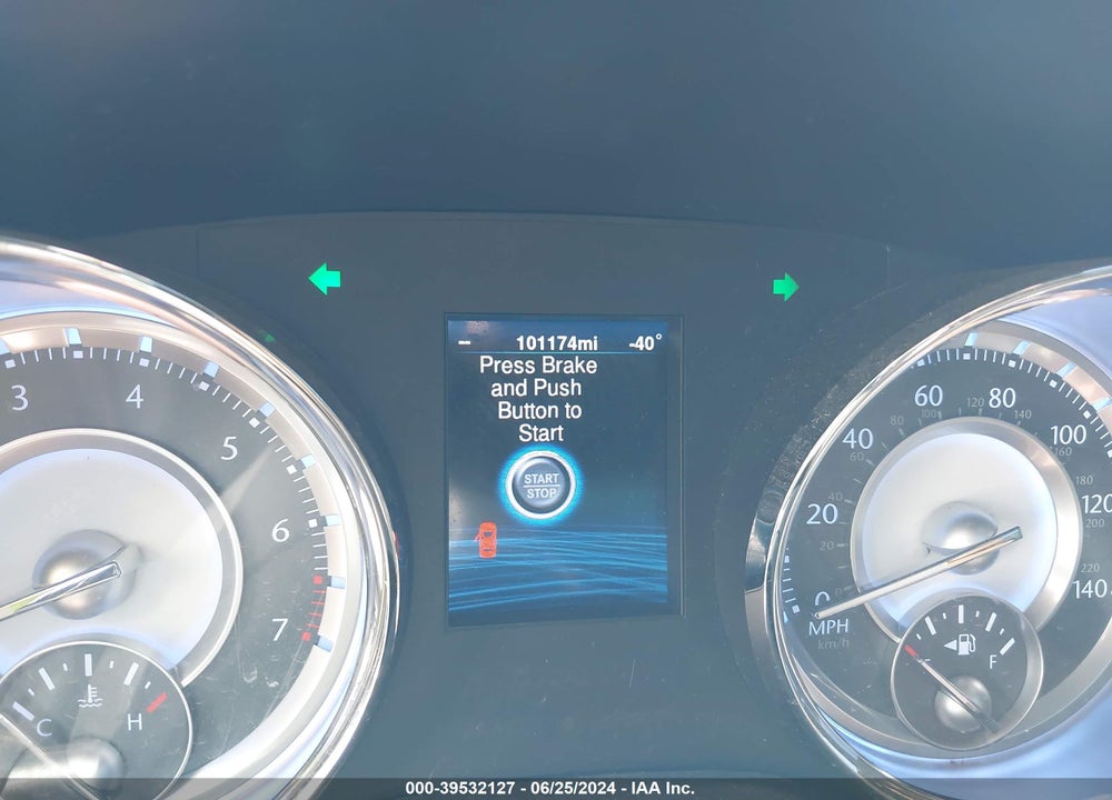 2014 CHRYSLER 300C VIN: 2C3CCADG1EH322882