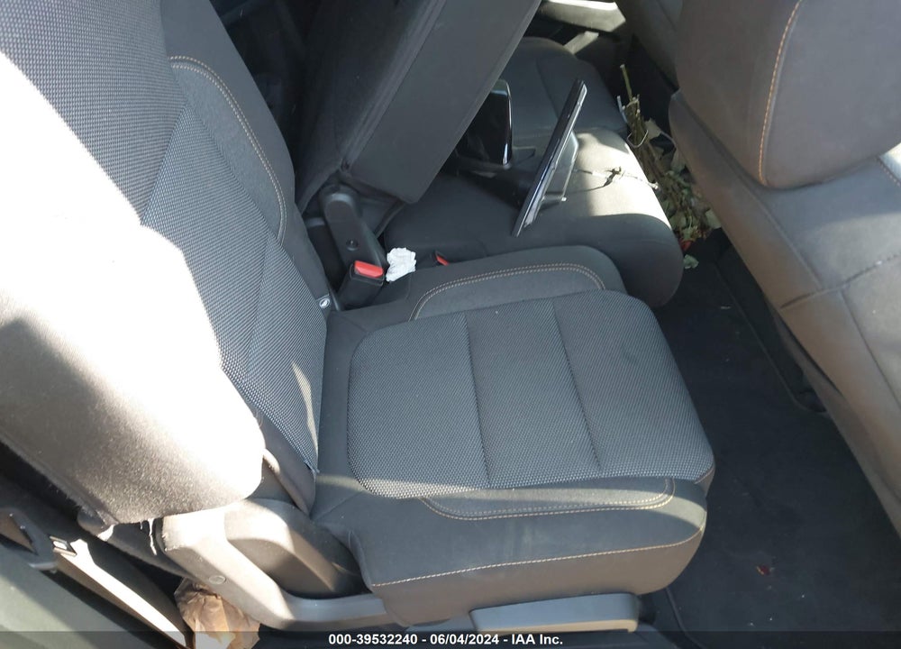 2021 CHEVROLET TRAVERSE FWD LS VIN: 1GNERFKW2MJ164728